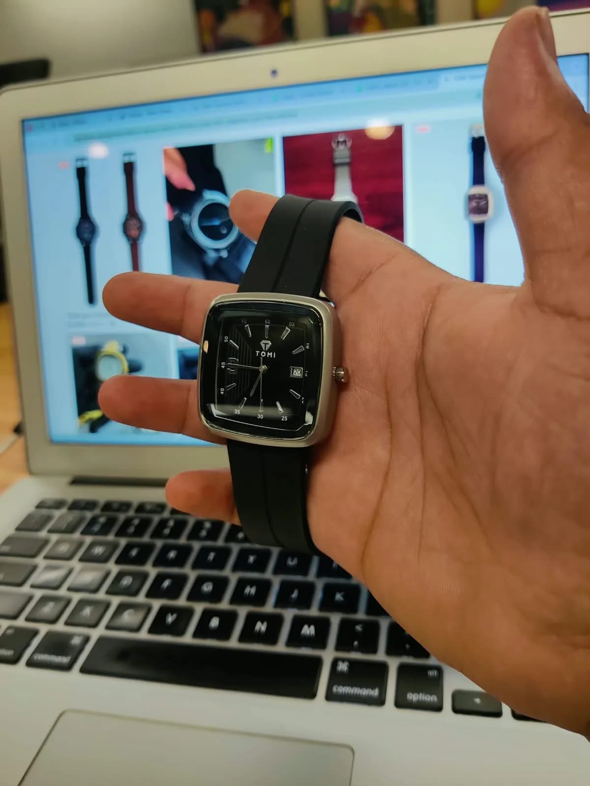 TOMI Square Watch | Silicone Strap with Magnetic Lock - with Date